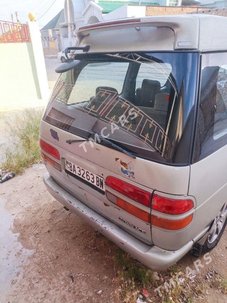 Toyota Hiace 1993 - 40 000 TMT - Balkanabat - img 2