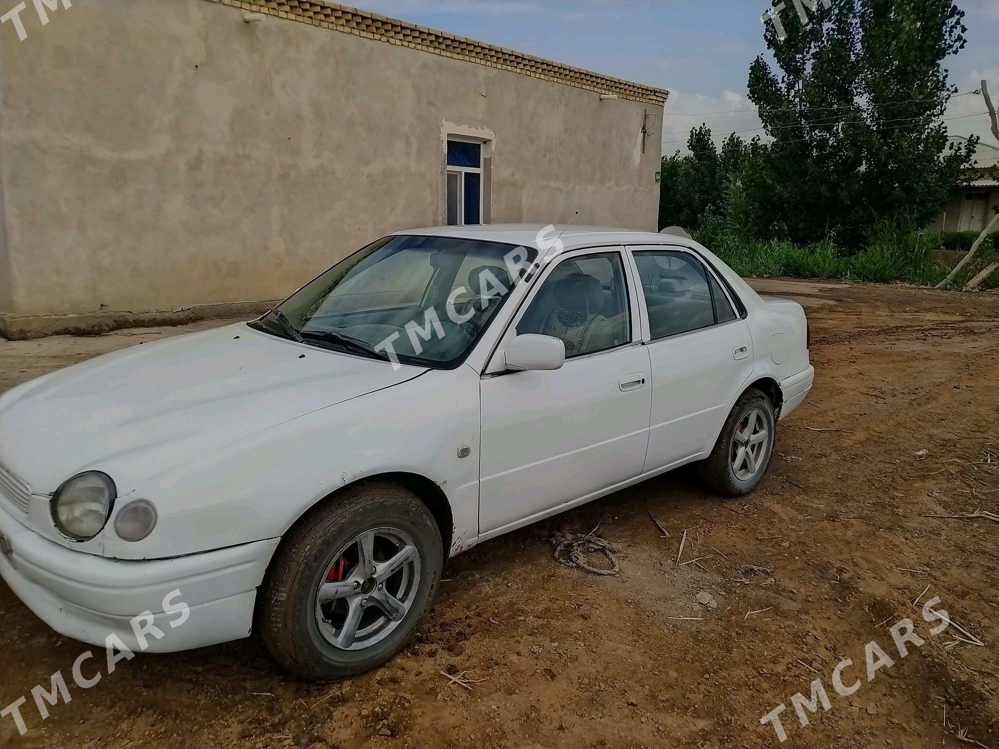 Toyota Corolla 1999 - 50 000 TMT - Gubadag - img 4
