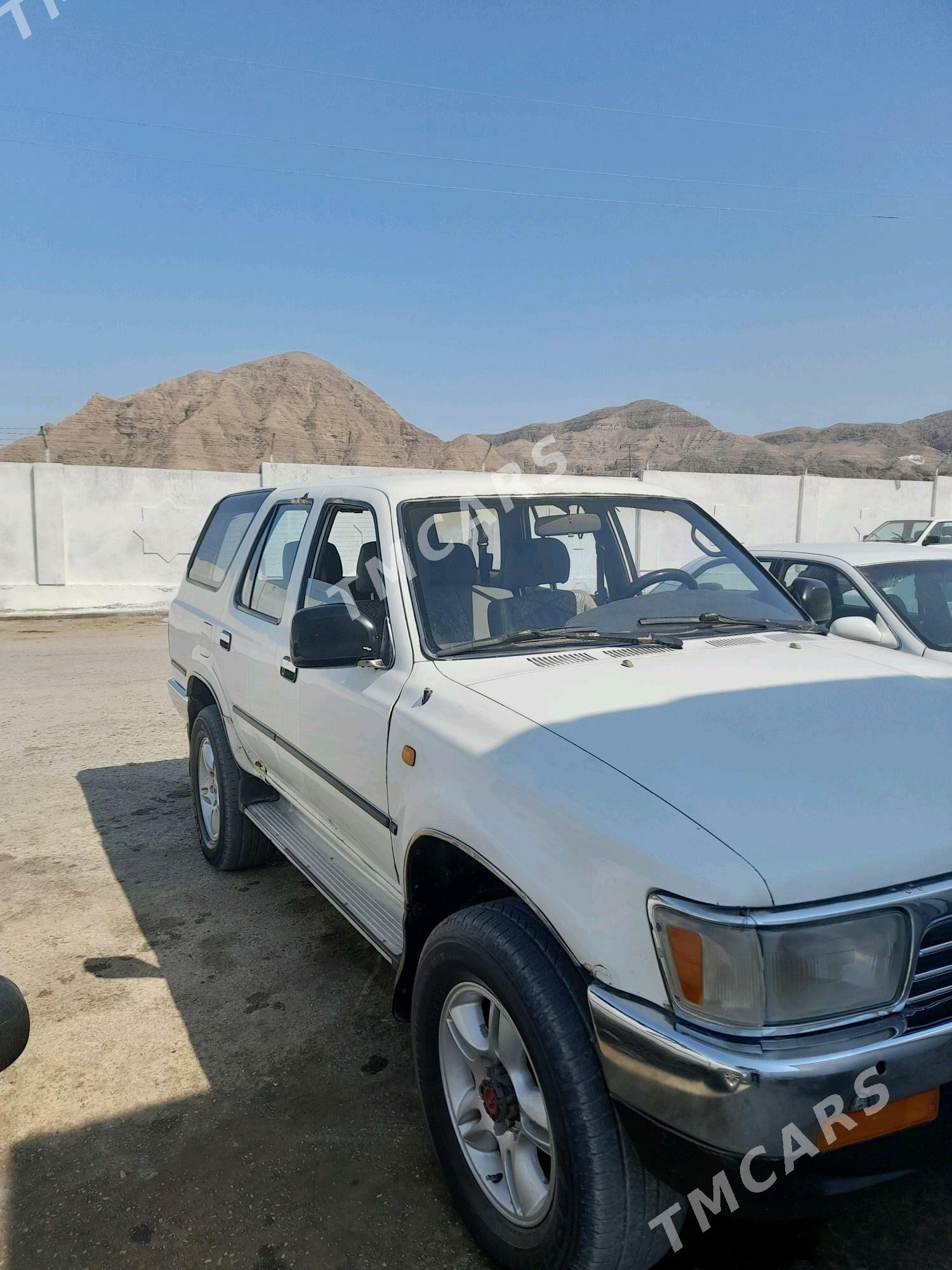 Toyota 4Runner 1993 - 60 000 TMT - Балканабат - img 1