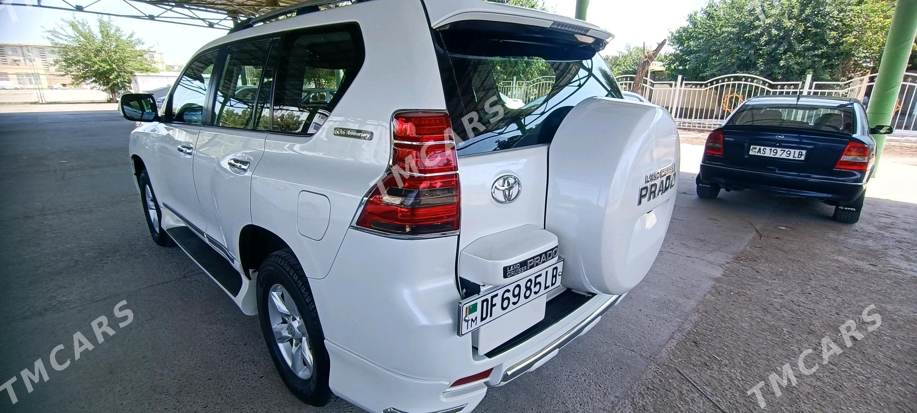 Toyota Land Cruiser Prado 2011 - 480 000 TMT - Туркменабат - img 3
