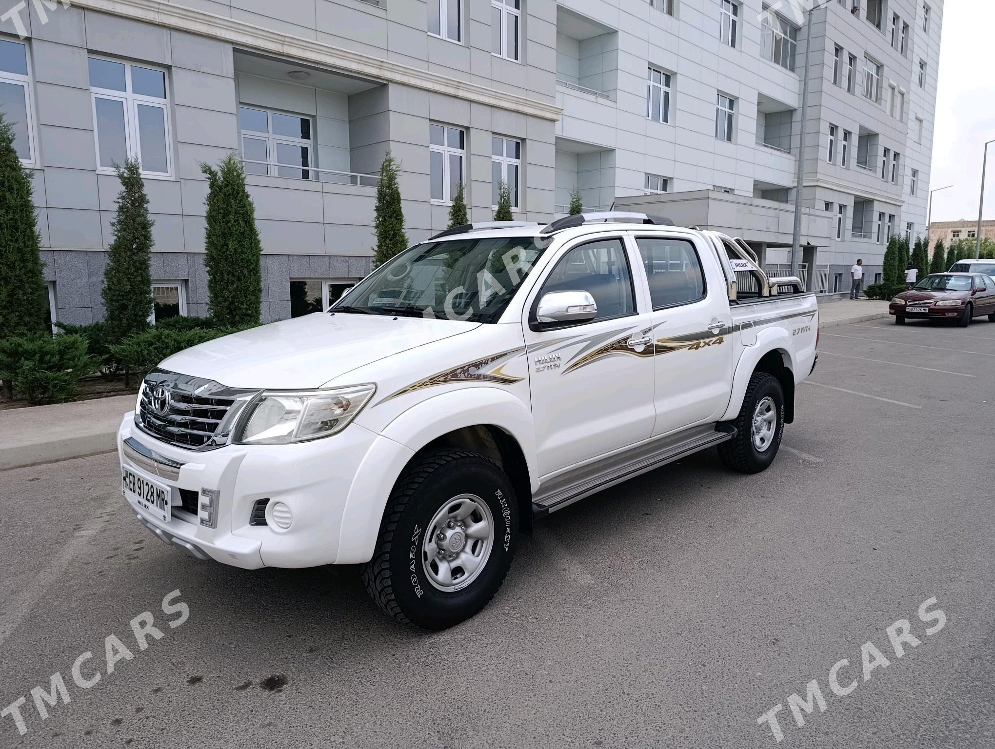 Toyota Hilux 2014 - 350 000 TMT - Мары - img 6