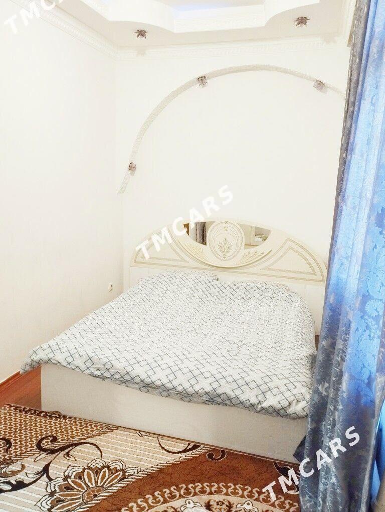 ARENDA GOWDAN W - Гаудан "В" - img 2