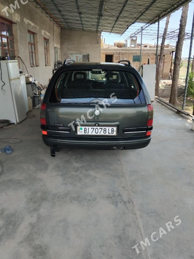 Opel Omega 1996 - 30 000 TMT - Dänew - img 2