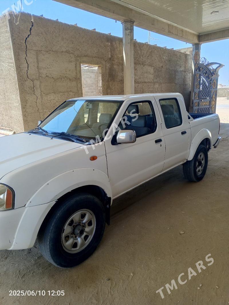 Nissan Navara 2005 - 80 000 TMT - Gumdag - img 1