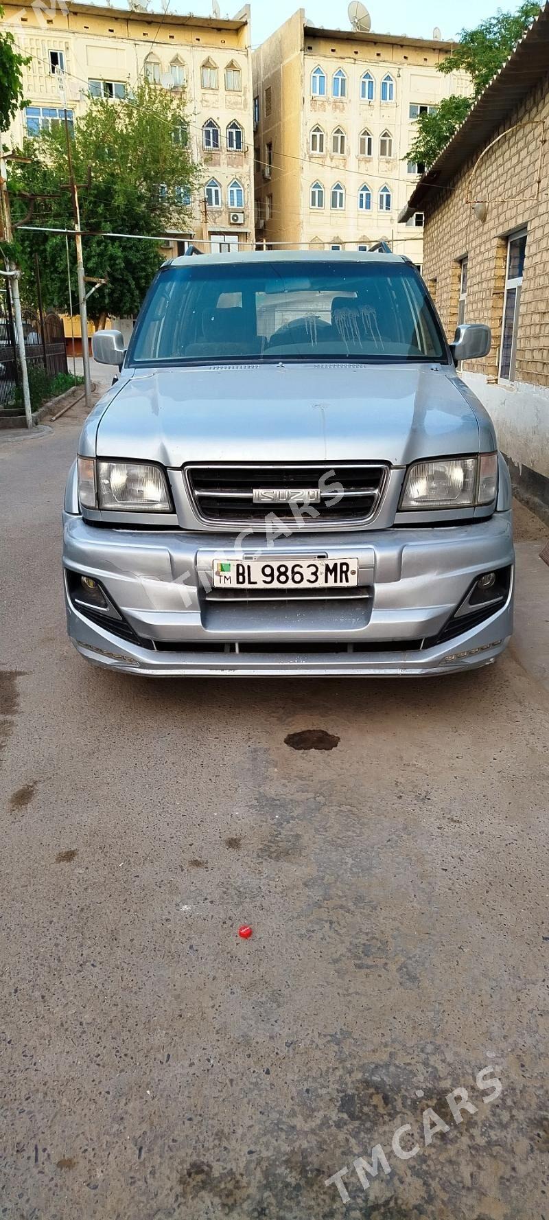 Isuzu Trooper 2000 - 100 000 TMT - Байрамали - img 2