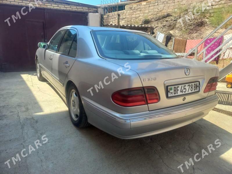Mercedes-Benz E320 2001 - 90 000 TMT - Туркменбаши - img 3