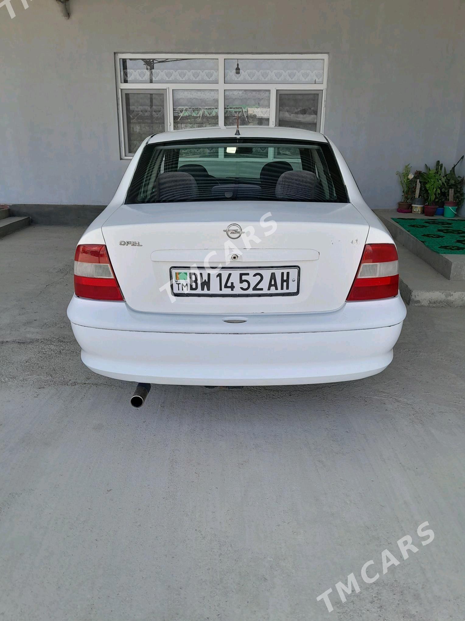 Opel Vectra 1996 - 40 000 TMT - Ak bugdaý etraby - img 5