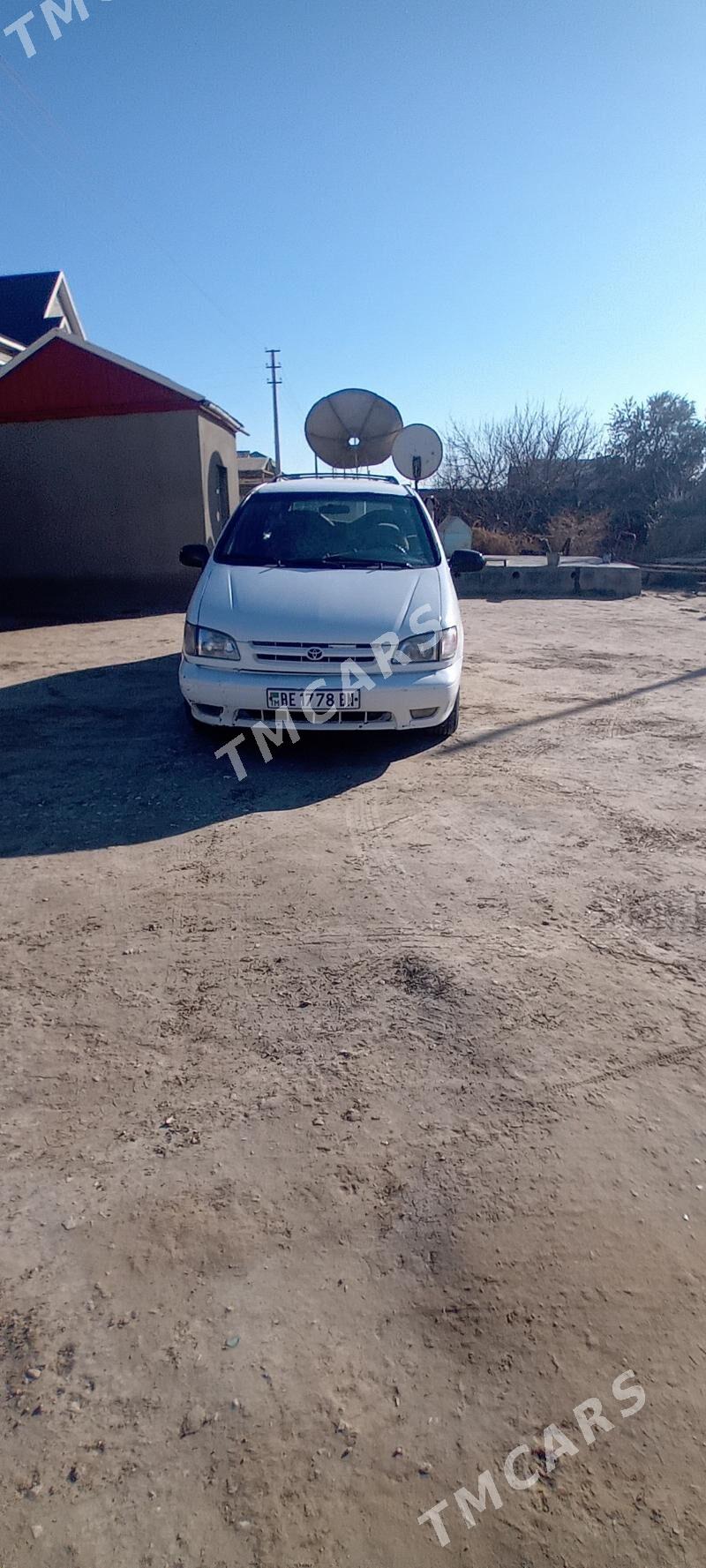 Toyota Sienna 2000 - 120 000 TMT - Etrek - img 3