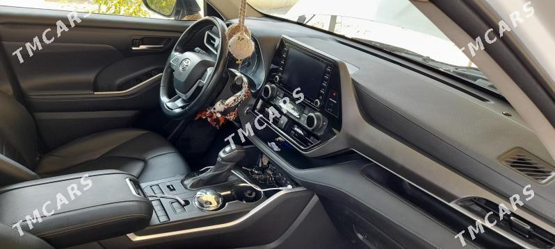 Toyota Highlander 2022 - 560 000 TMT - Aşgabat - img 10