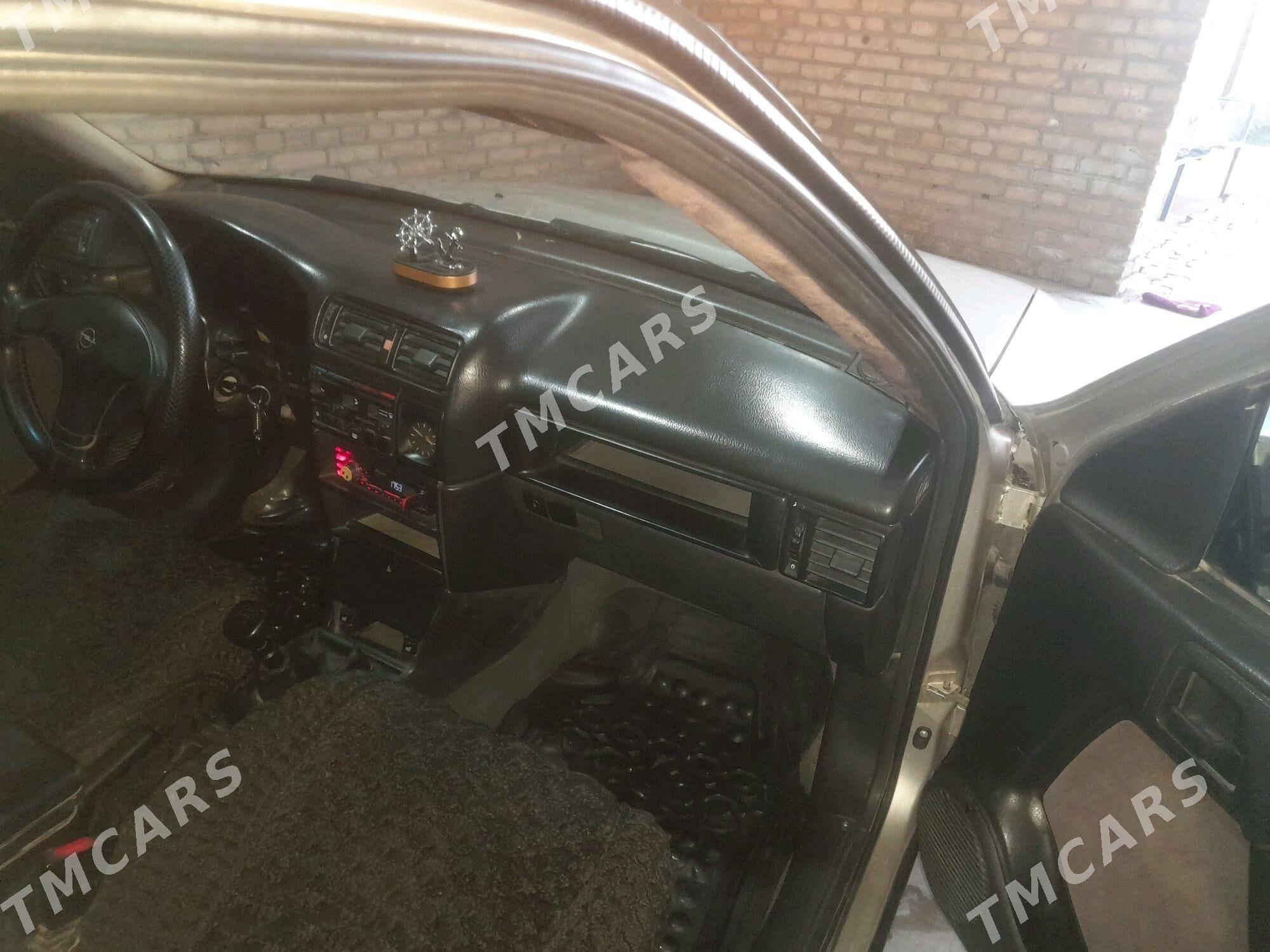 Opel Vectra 1993 - 45 000 TMT - Туркменабат - img 5
