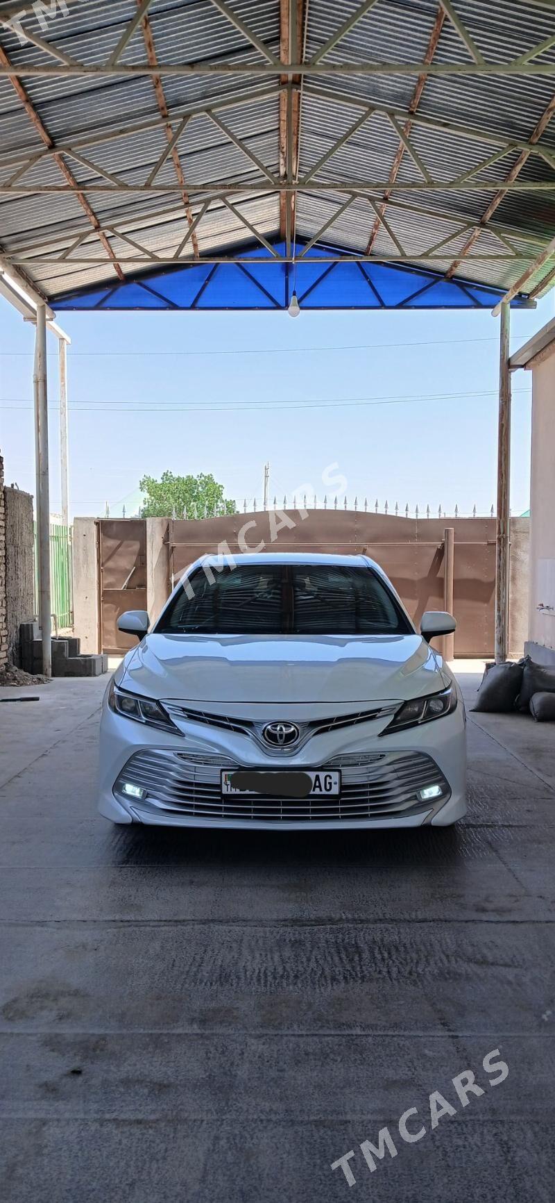 Toyota Camry 2018 - 290 000 TMT - Aşgabat - img 5