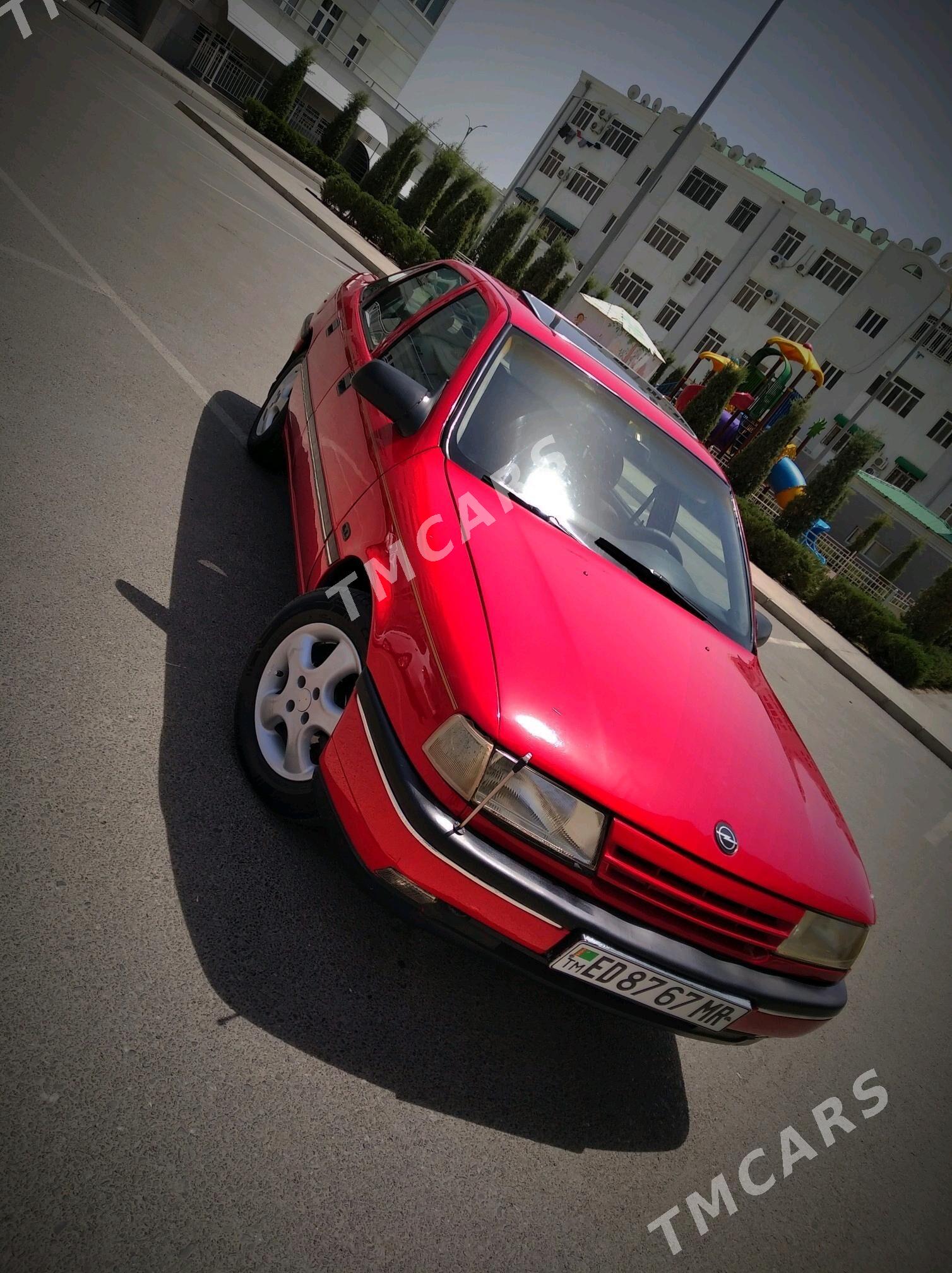 Opel Vectra 1989 - 38 000 TMT - Mary - img 7