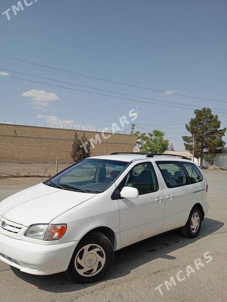 Toyota Sienna 2002 - 146 000 TMT - Гёкдепе - img 3