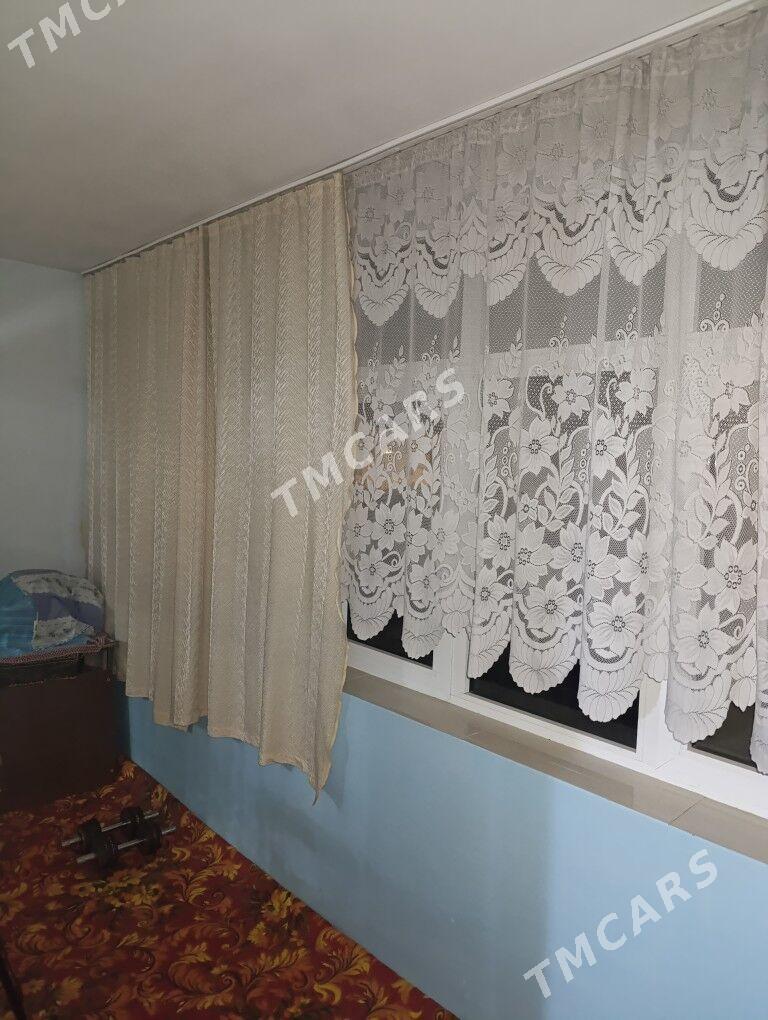 eýesinden satlyk kwartira - Büzmeýin - img 2