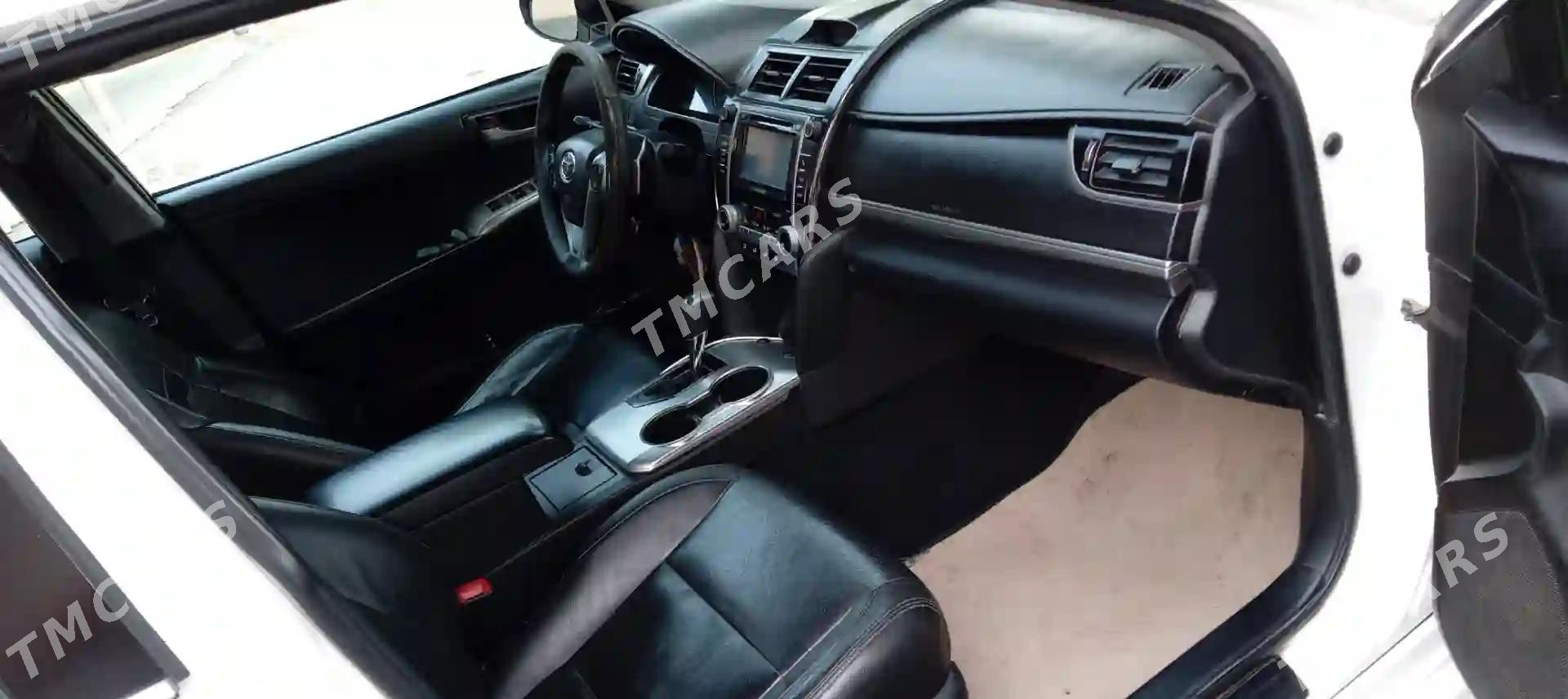 Toyota Camry 2013 - 220 000 TMT - Büzmeýin - img 3