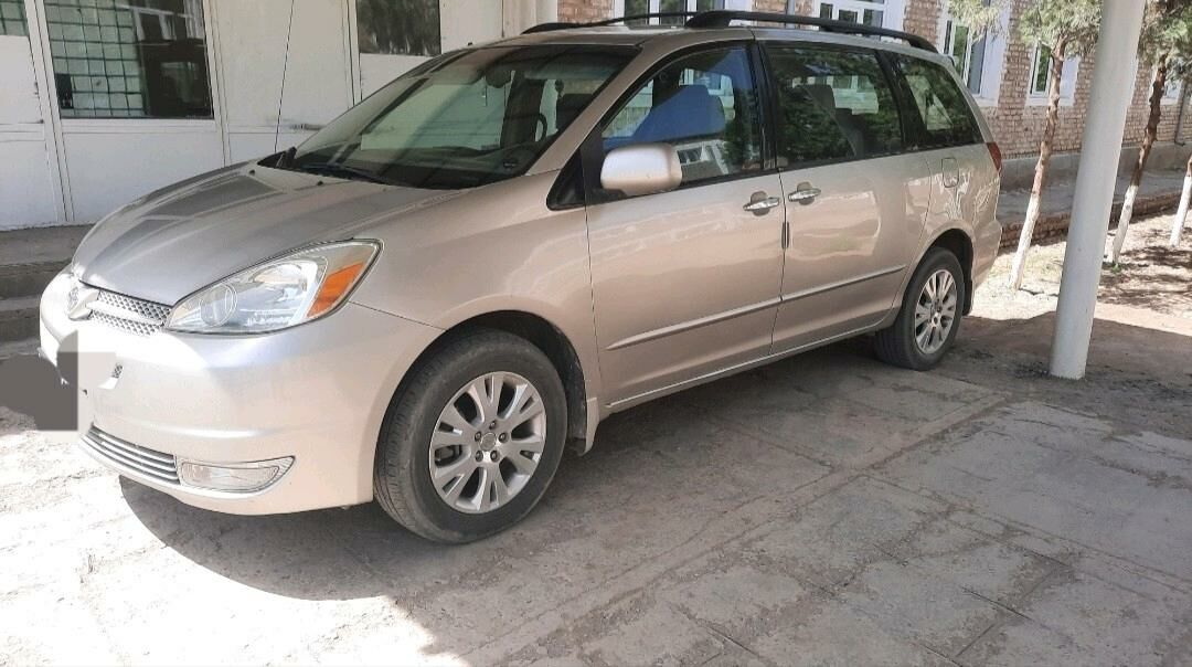 Toyota Sienna 2004 - 220 000 TMT - Гурбансолтан Едже - img 7
