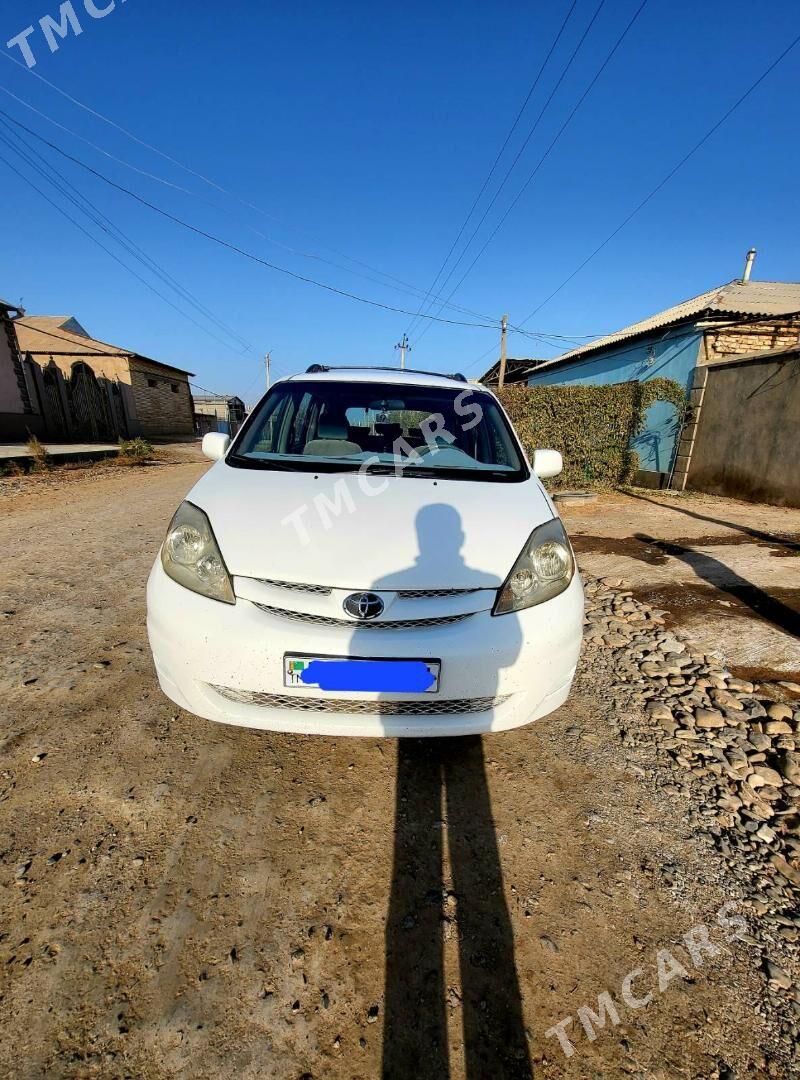 Toyota Sienna 2004 - 190 000 TMT - Tejen - img 7