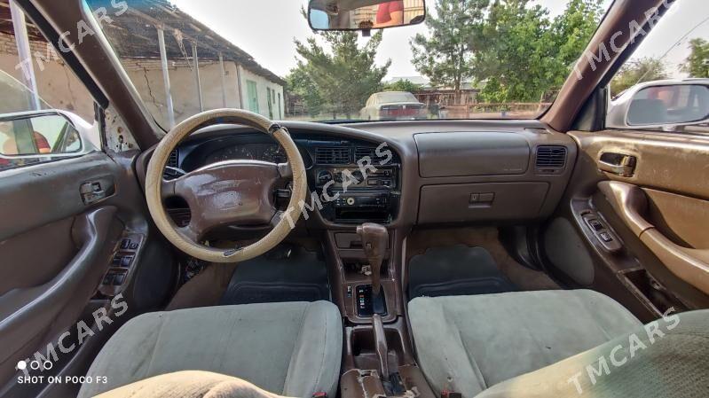 Toyota Camry 1993 - 63 000 TMT - Байрамали - img 4