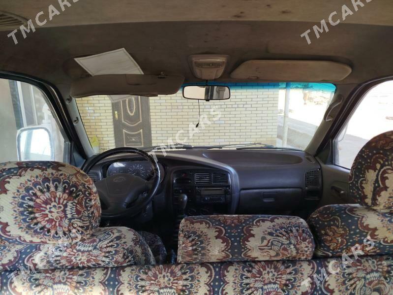 Toyota Hiace 2005 - 60 000 TMT - Каракумский этрап - img 2
