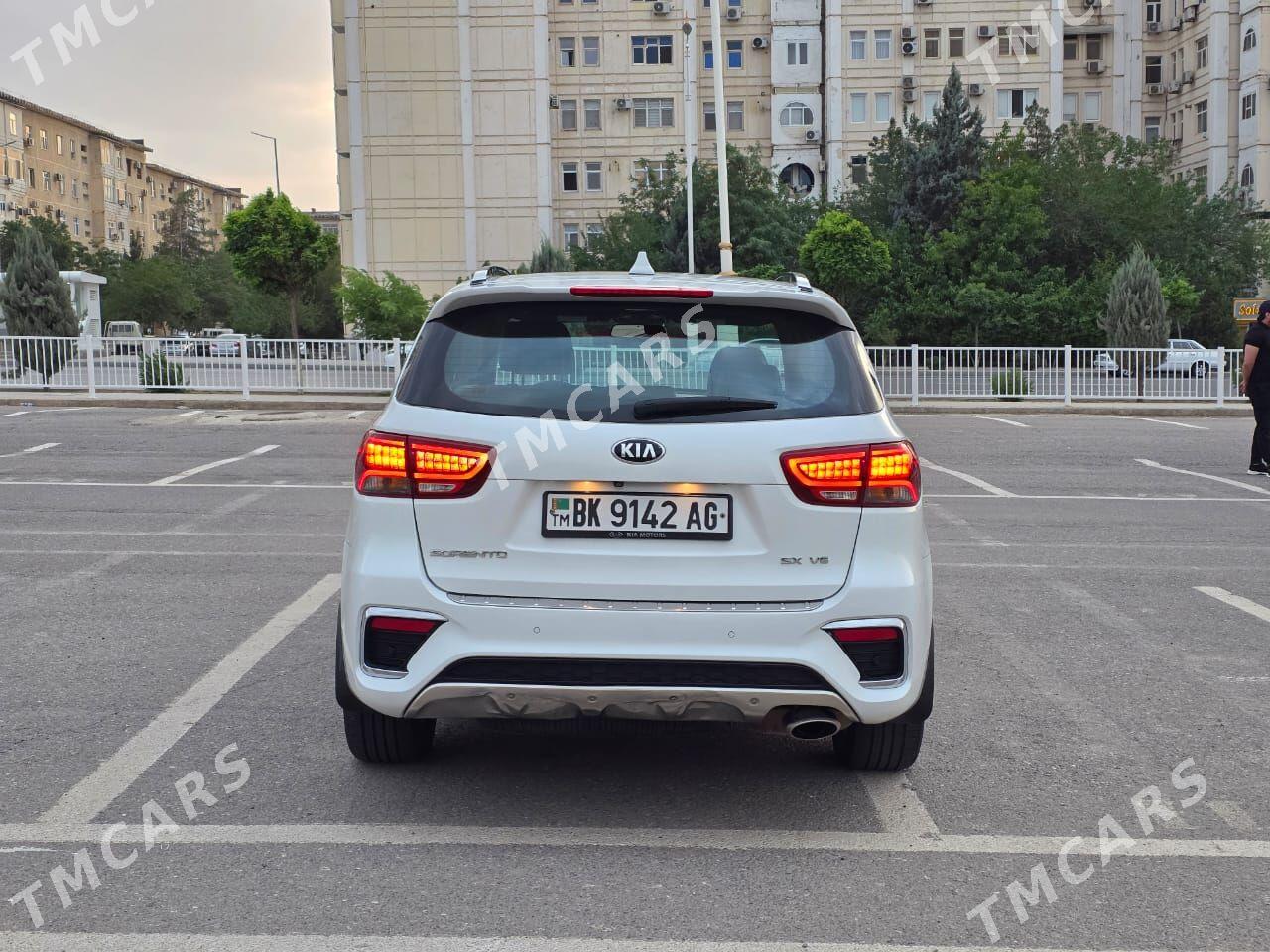 Kia Sorento 2019 - 325 000 TMT - Aşgabat - img 4