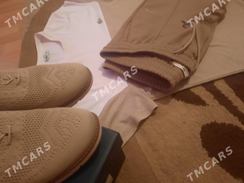 lacoste - Мир 2 - img 2