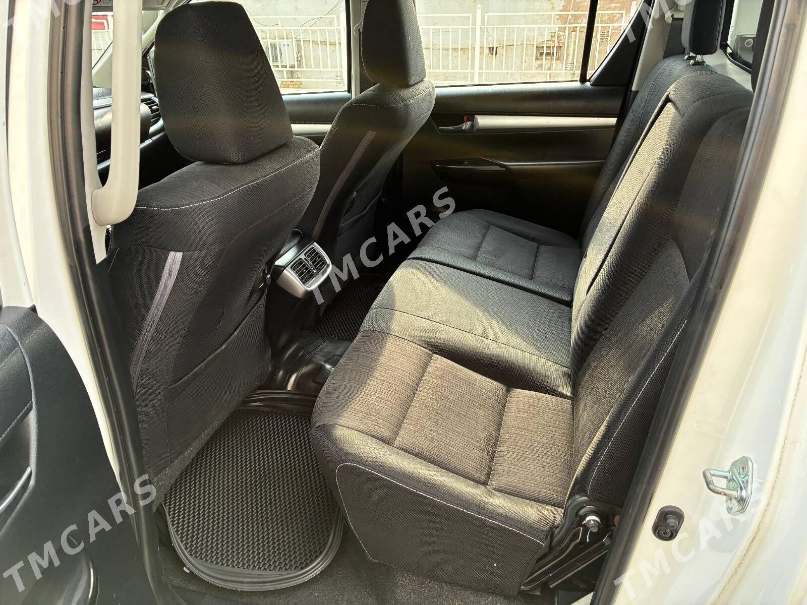 Toyota Hilux 2016 - 450 000 TMT - Мары - img 7