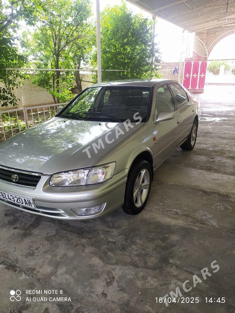 Toyota Camry 2000 - 105 000 TMT - Теджен - img 8