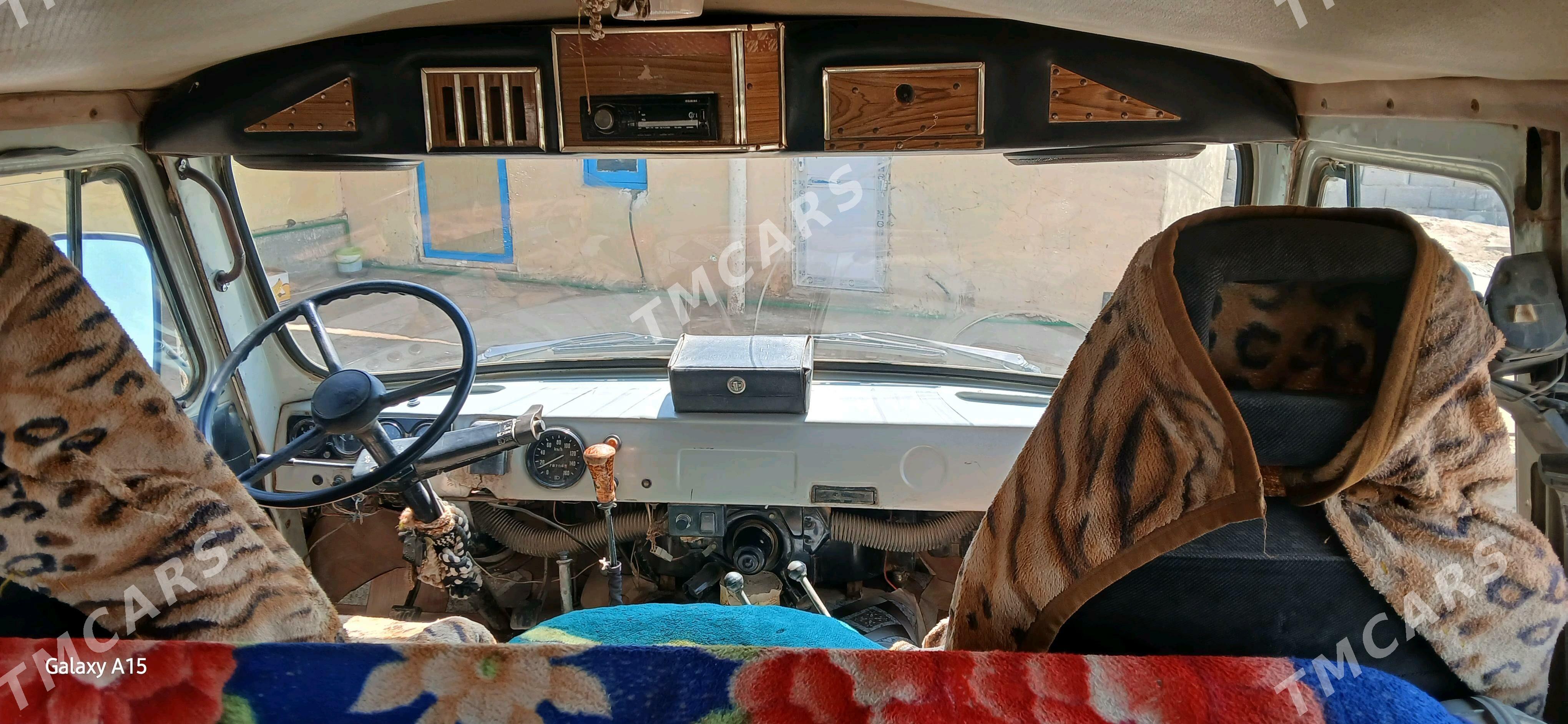 UAZ 2206 2000 - 50 000 TMT - Ак-Бугдайский этрап - img 2