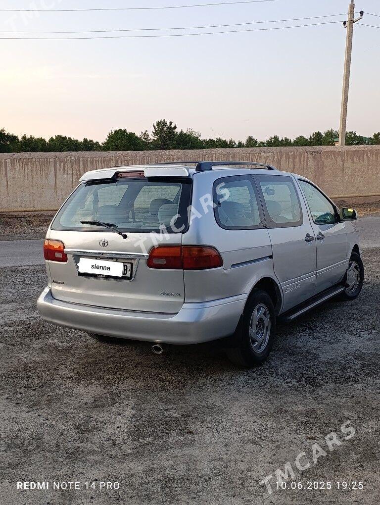 Toyota Sienna 2000 - 130 000 TMT - Туркменабат - img 3