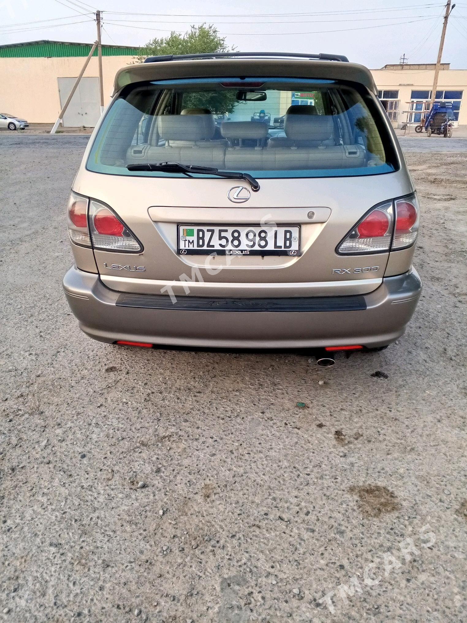 Lexus RX 300 2002 - 190 000 TMT - Саят - img 4