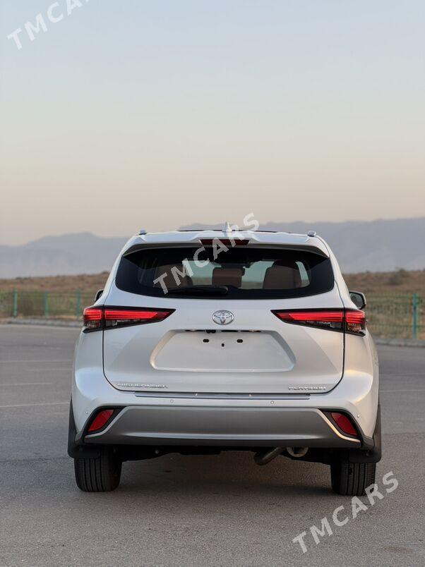 Toyota Highlander 2022 - 690 000 TMT - Ашхабад - img 5