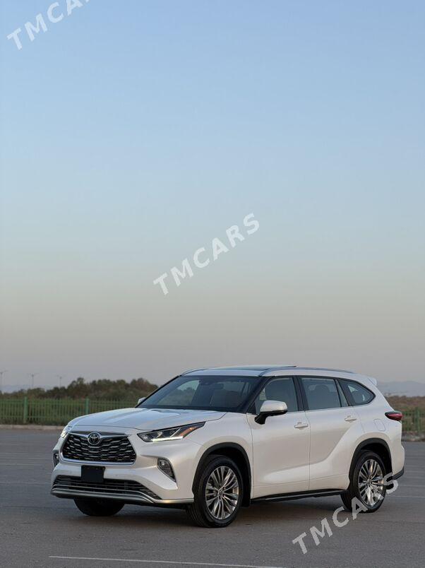 Toyota Highlander 2022 - 690 000 TMT - Ашхабад - img 4