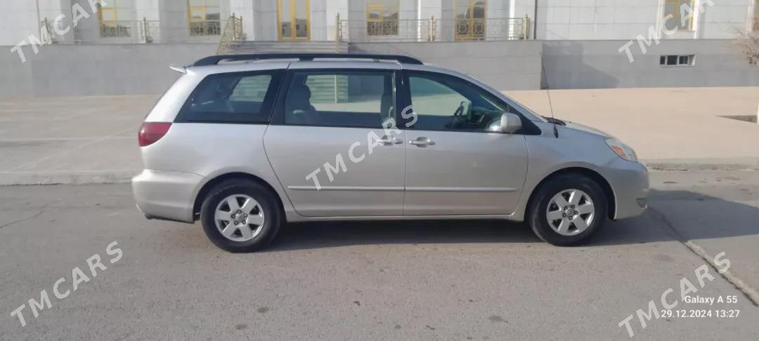 Toyota Sienna 2005 - 210 000 TMT - етр. Туркменбаши - img 4