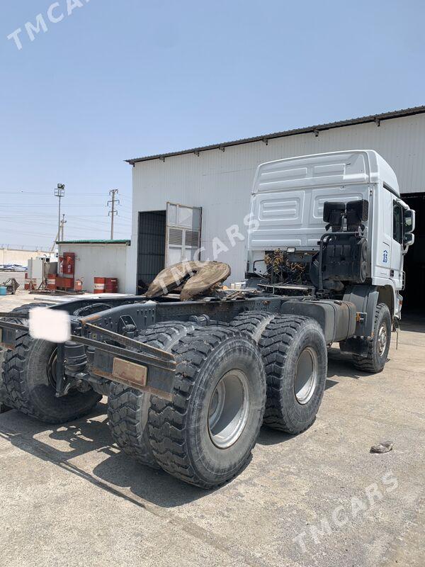 Mercedes-Benz ACTROS 3331 2010 - 500 000 TMT - Ашхабад - img 2