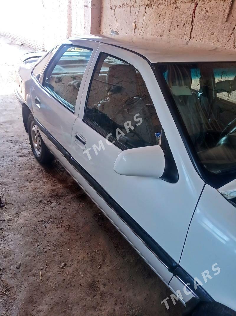 Opel Vectra 1992 - 35 000 TMT - Гурбансолтан Едже - img 6