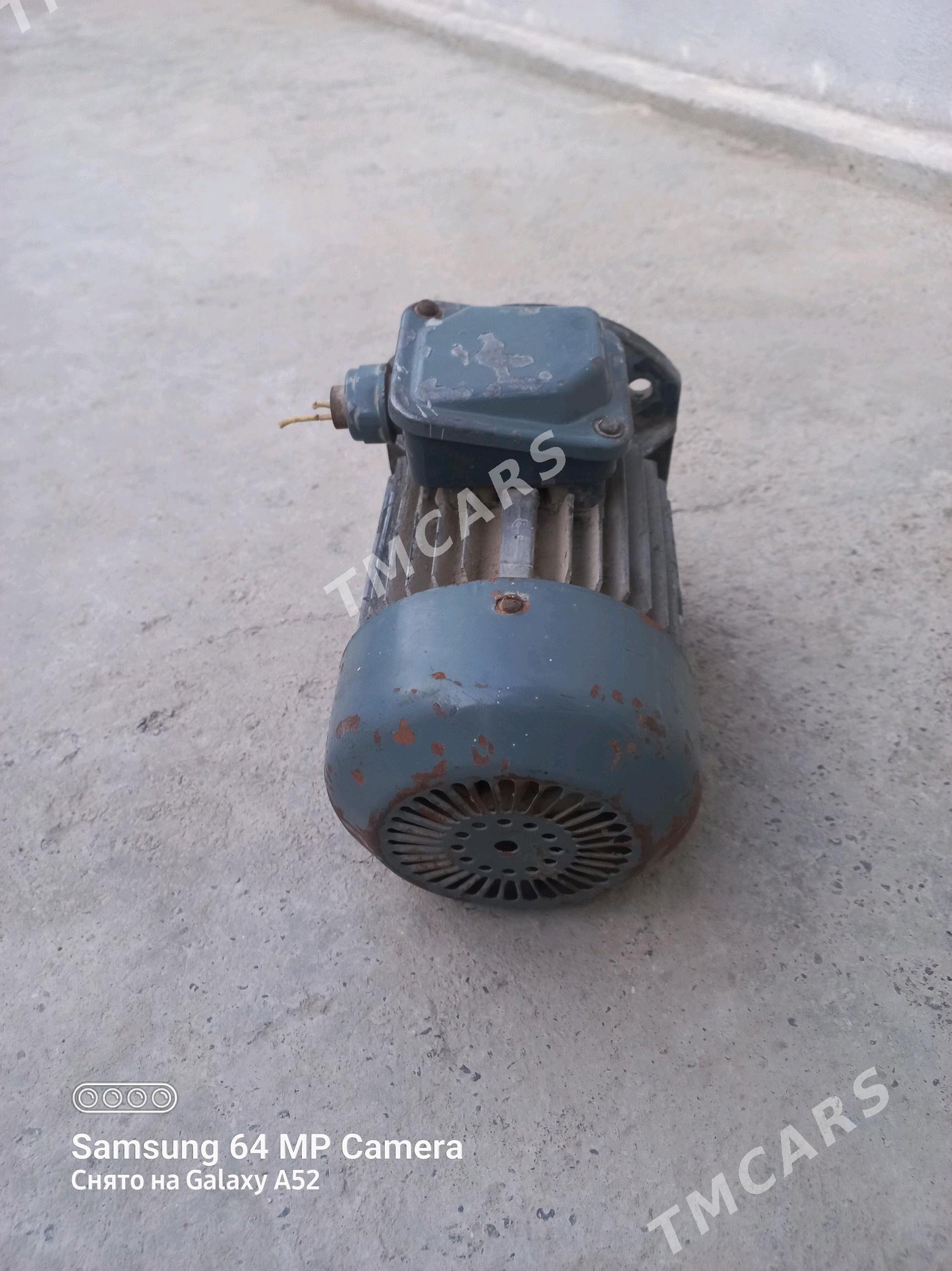 elektro dwigatel 380v - Büzmeýin - img 5