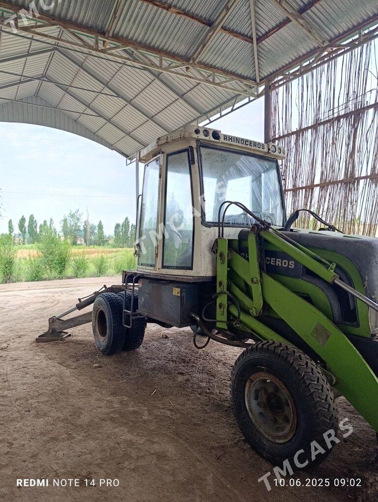 JCB 3CX Compact 2014 - 110 000 TMT - Акдепе - img 3