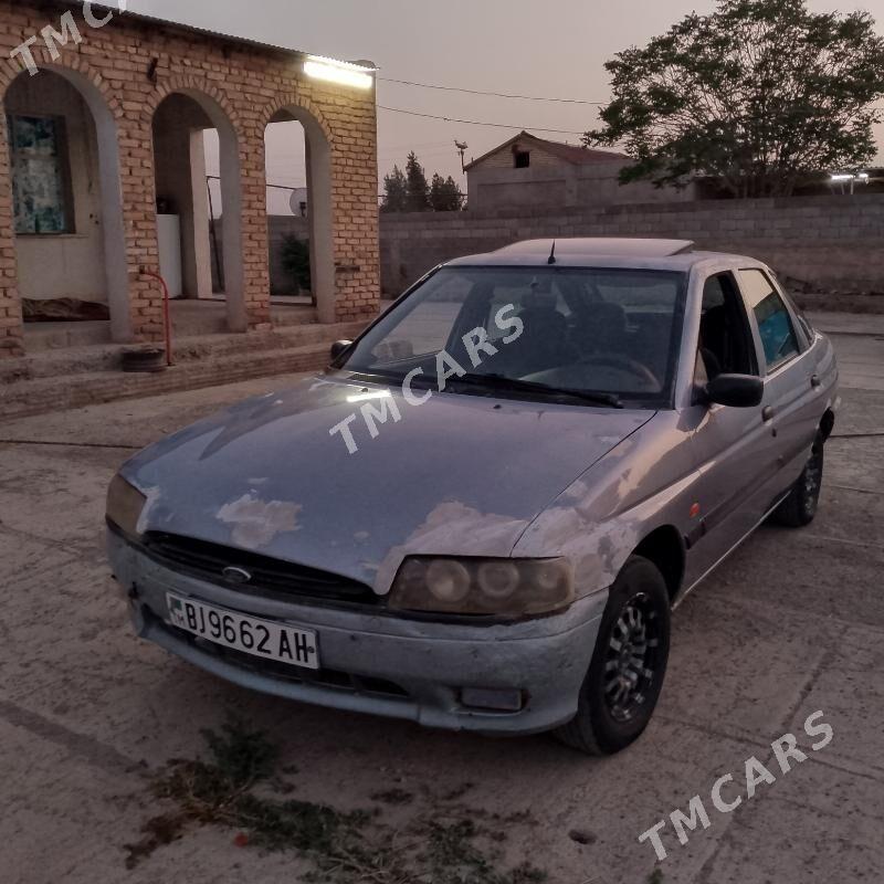 Ford Escort 1996 - 18 000 TMT - Kaka - img 4