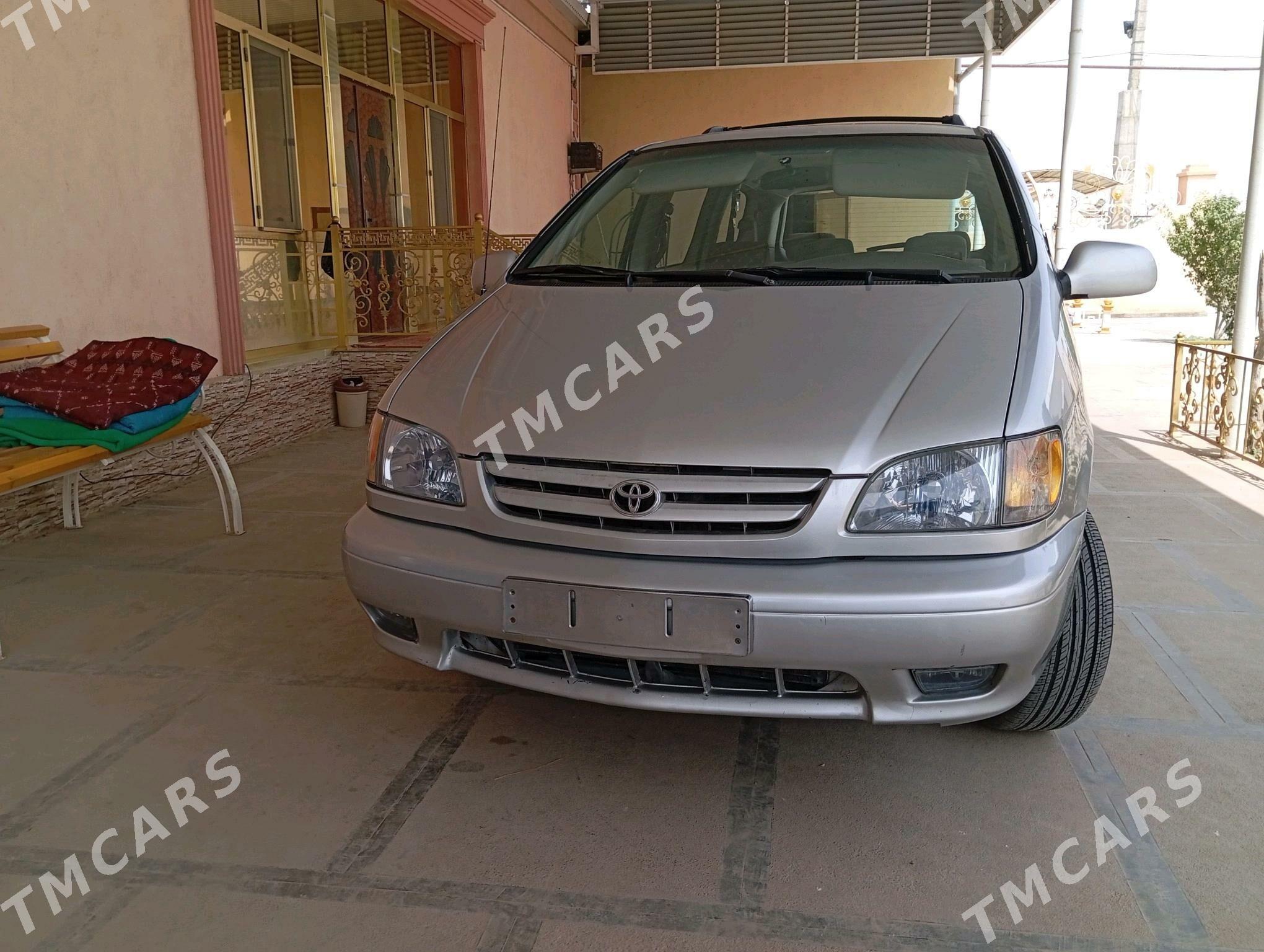 Toyota Sienna 2001 - 157 000 TMT - Мары - img 7
