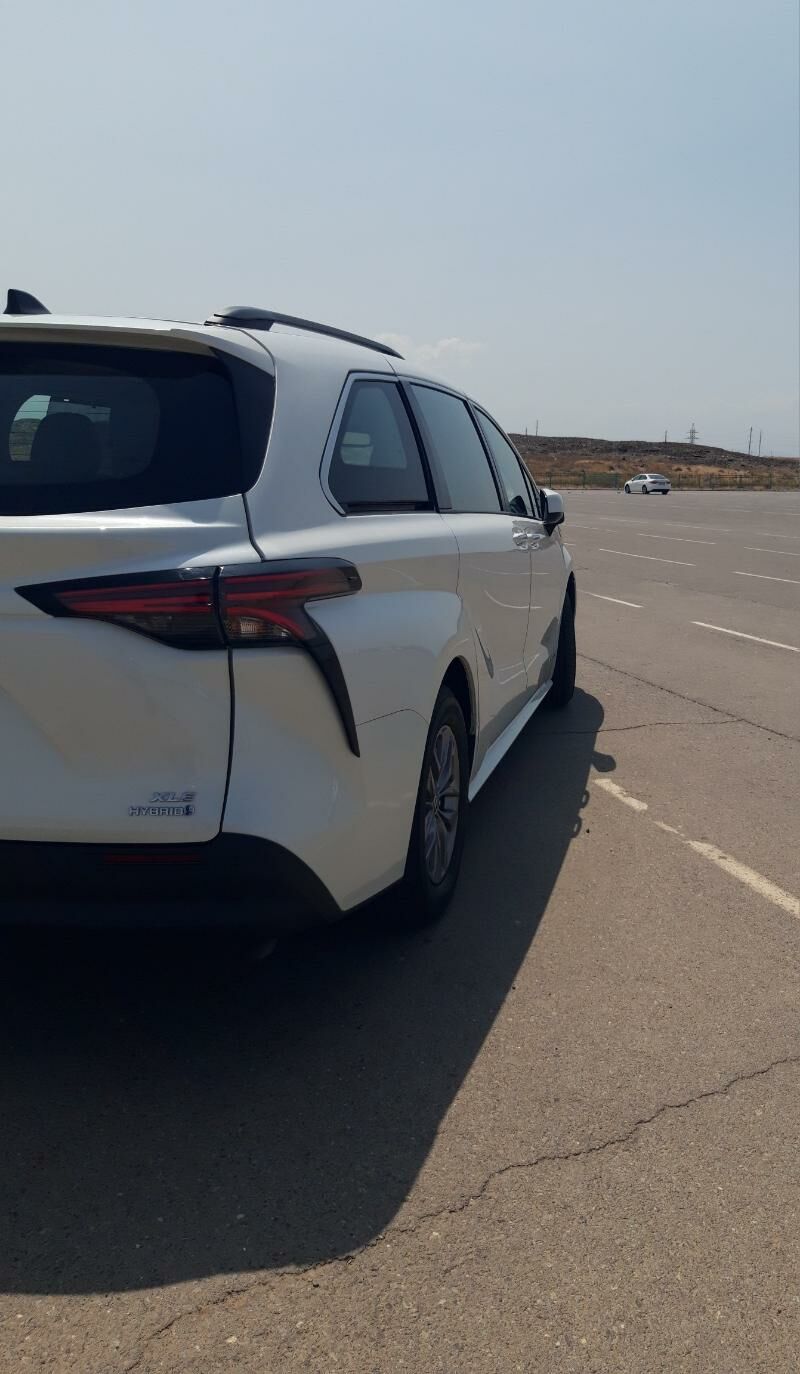 Toyota Sienna 2021 - 570 000 TMT - "Алтын Асыр" Гундогар базары ( Толкучка) - img 4