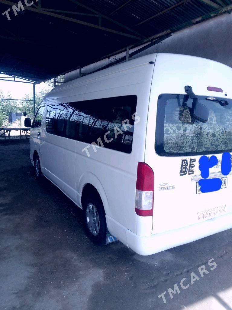 Toyota Hiace 2013 - 435 000 TMT - Этрек - img 3
