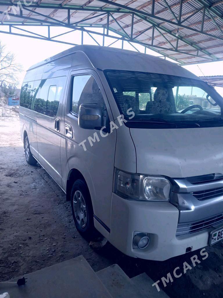 Toyota Hiace 2013 - 435 000 TMT - Этрек - img 6