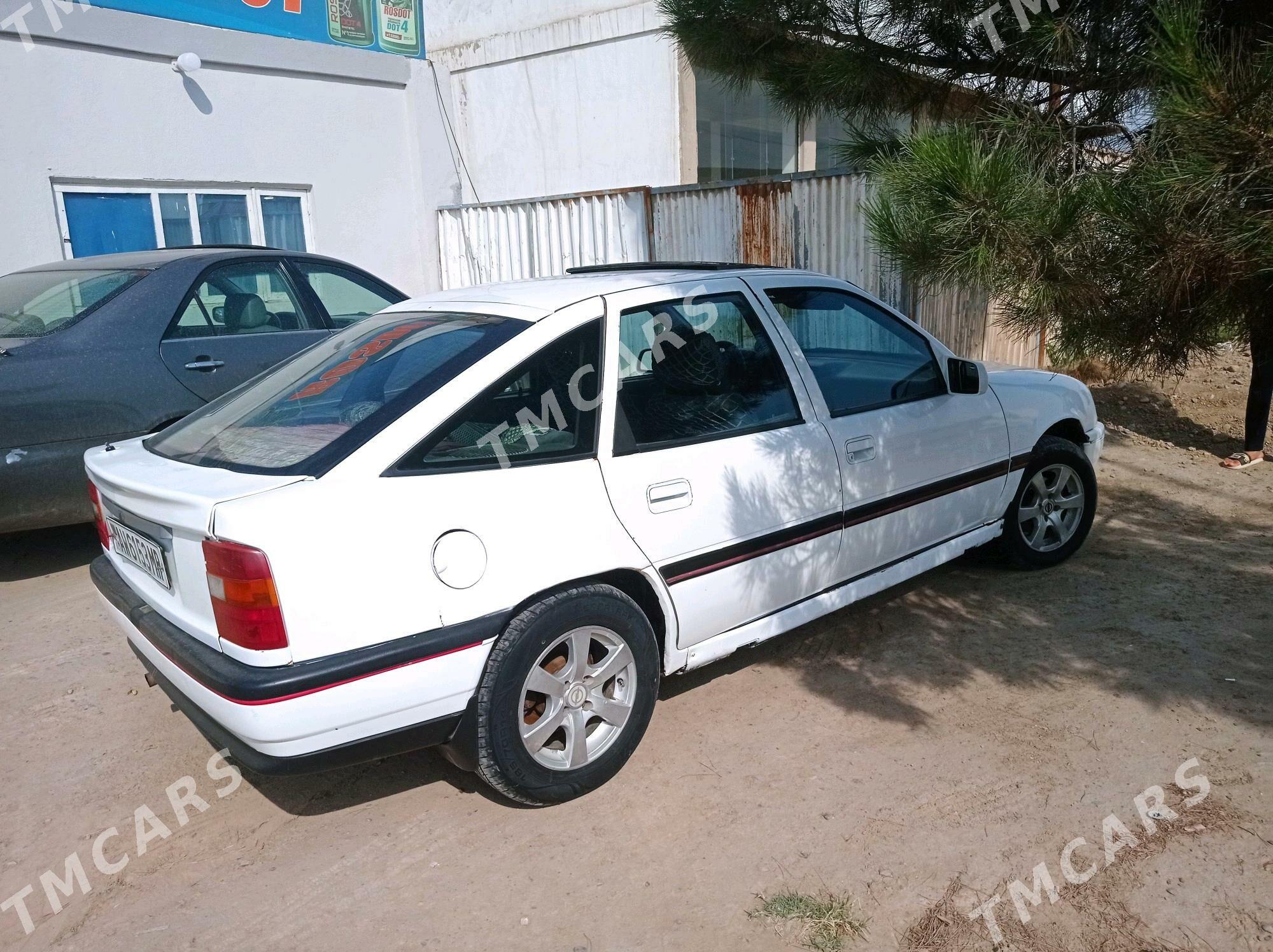 Opel Vectra 1990 - 17 000 TMT - Мары - img 5