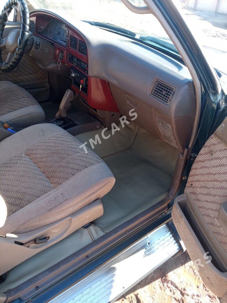 Toyota 4Runner 1994 - 52 000 TMT - Гурбансолтан Едже - img 2