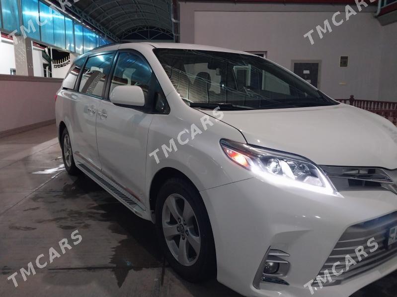 Toyota Sienna 2019 - 400 000 TMT - Gökdepe - img 9