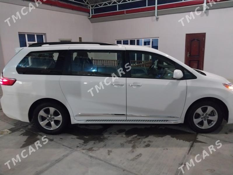 Toyota Sienna 2019 - 400 000 TMT - Gökdepe - img 2