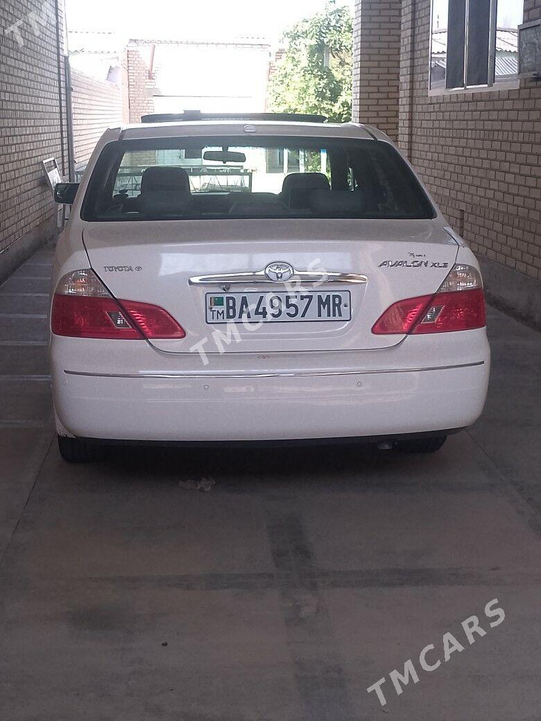 Toyota Avalon 2001 - 180 000 TMT - Байрамали - img 4