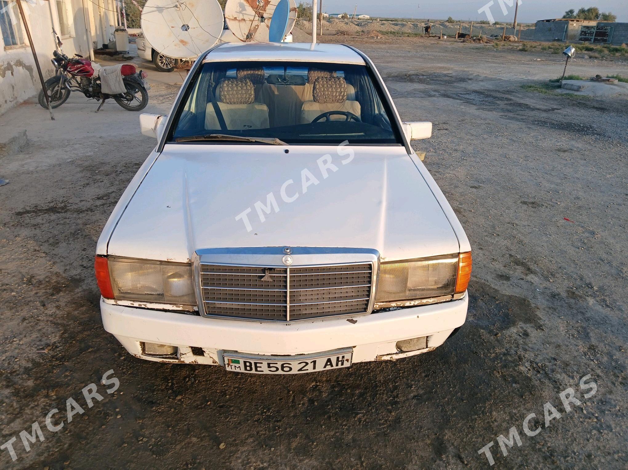 Mercedes-Benz 190E 1988 - 12 000 TMT - Bäherden - img 2