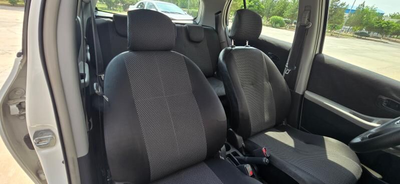 Toyota Yaris 2006 - 118 000 TMT - Нефтегаз (ул. Андалиб-Юбилейная) - img 5