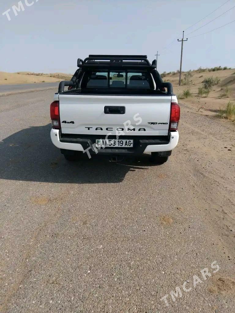 Toyota Tacoma 2017 - 450 000 TMT - Чоганлы - img 4